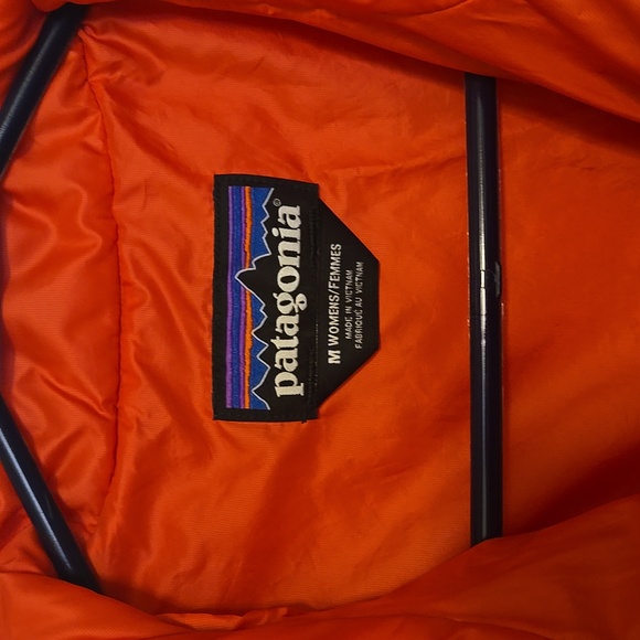 Patagonia Vibrant Orange Quilted Jacket - Picture 3 of 12